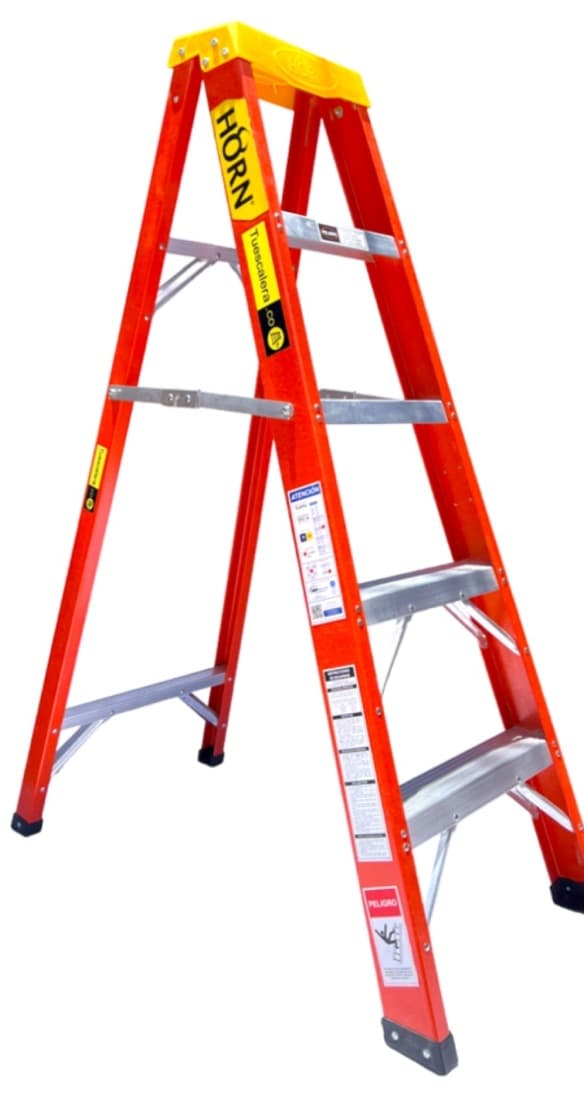 Escalera de tijera en fibra de vidrio